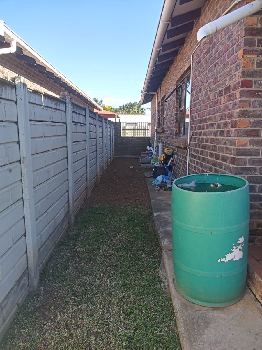 2 Bedroom Property for Sale in Manor Heights Eastern Cape